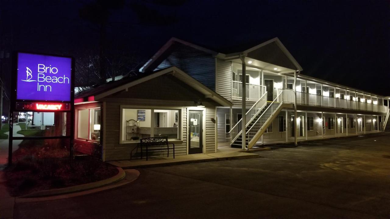 Brio Beach Inn Traverse City Buitenkant foto